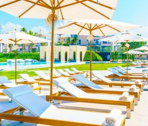 check-in-with-crypto-luxury-hotels-accepting-crypto-payments-cover-image