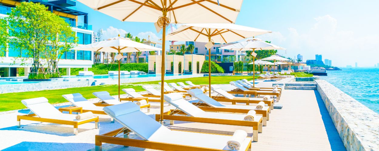 check-in-with-crypto-luxury-hotels-accepting-crypto-payments-cover-image