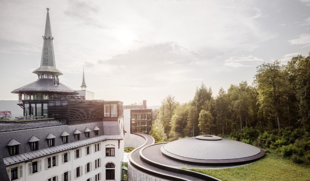 check-in-with-crypto-luxury-hotels-accepting-crypto-payments-dolder-grand-2