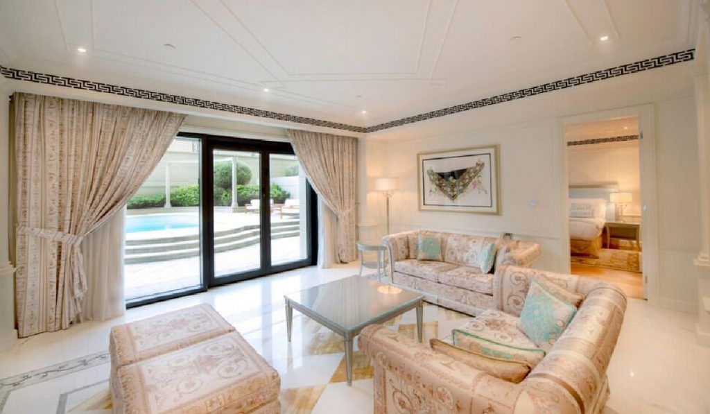 check-in-with-crypto-luxury-hotels-accepting-crypto-payments-palazzo-versace-1
