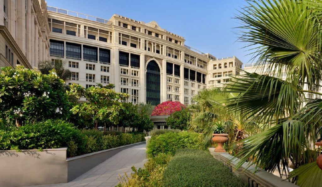 check-in-with-crypto-luxury-hotels-accepting-crypto-payments-palazzo-versace-3