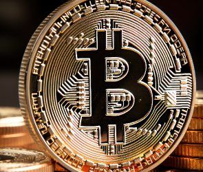 when-is-bitcoins-next-halving-in-2024-2