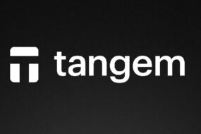 best-buy-adds-tangem-crypto-self-custody-hardware